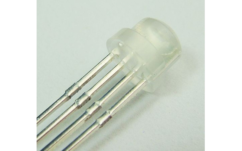 專業(yè)解讀：到底有沒有發(fā)光三極管？