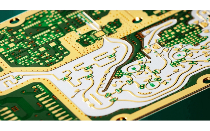 PCB板各個層之間有什么不同？